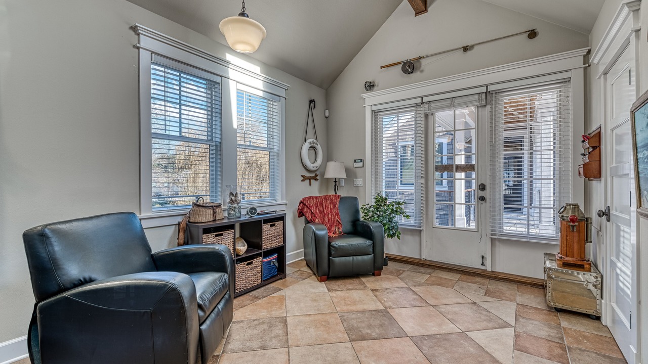 Photo of Livingroom in Gig Harbor