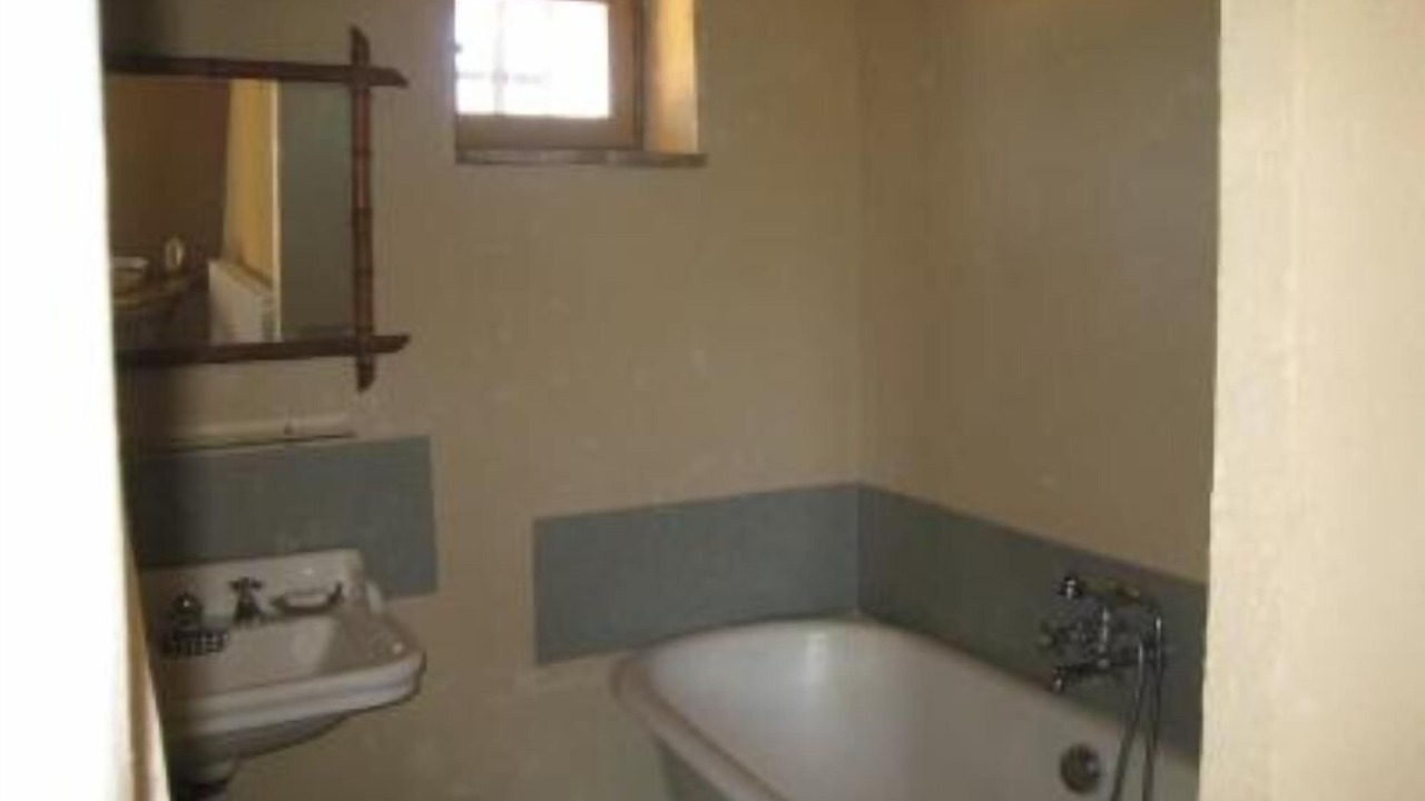 Photo of Bathroom in La Capelle-et-Masmolene