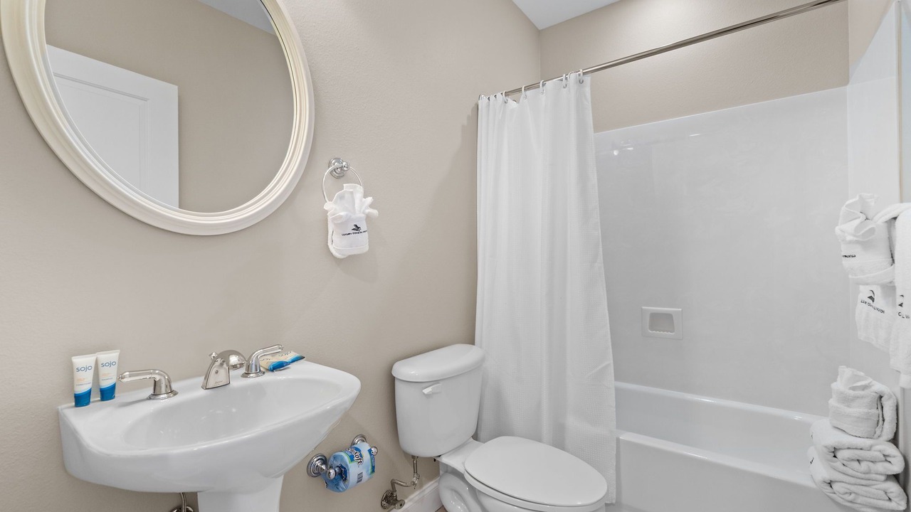 Photo of Bathroom in Ono Island