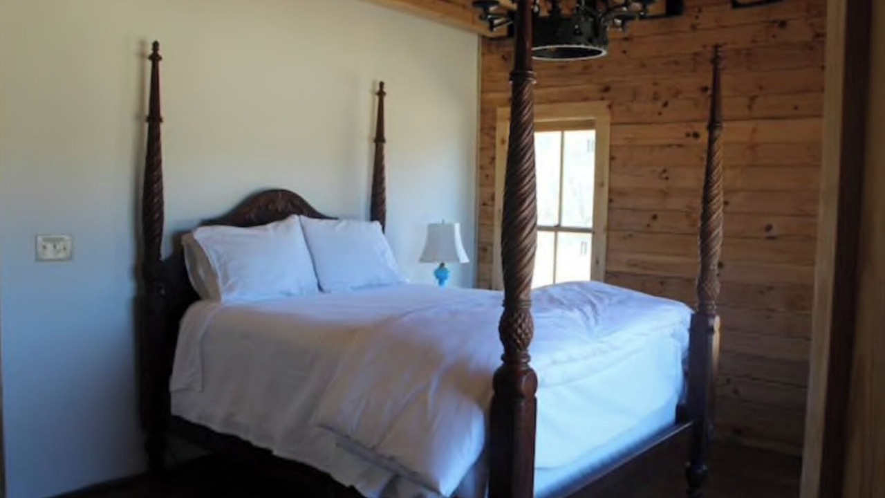 Photo of Bedroom in Ridge