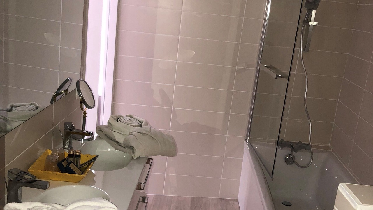 Photo of Bathroom in Azay-le-Rideau