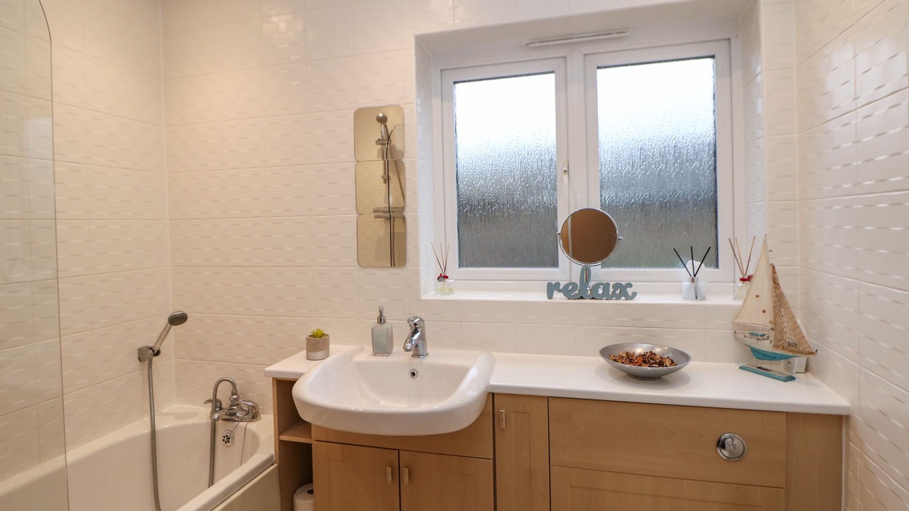 Photo of Bathroom in Padfield