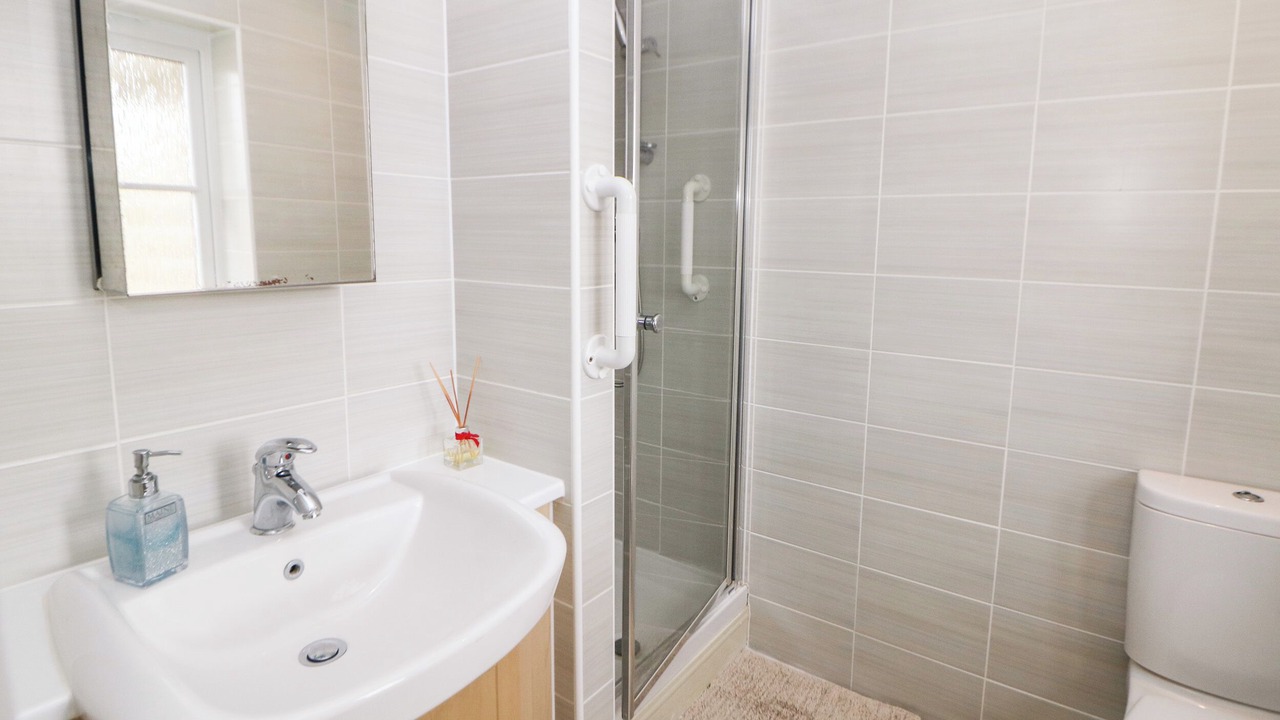 Photo of Bathroom in Padfield