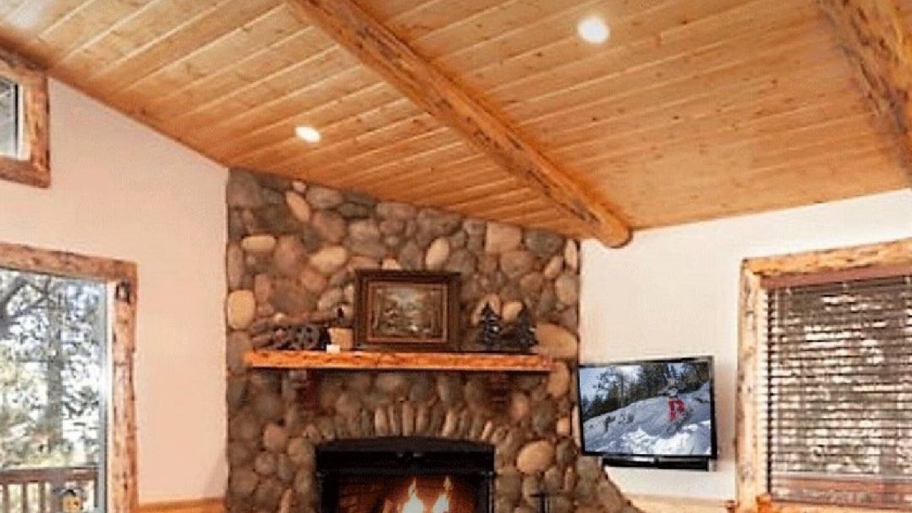 Photo of Livingroom in Upper Moonridge