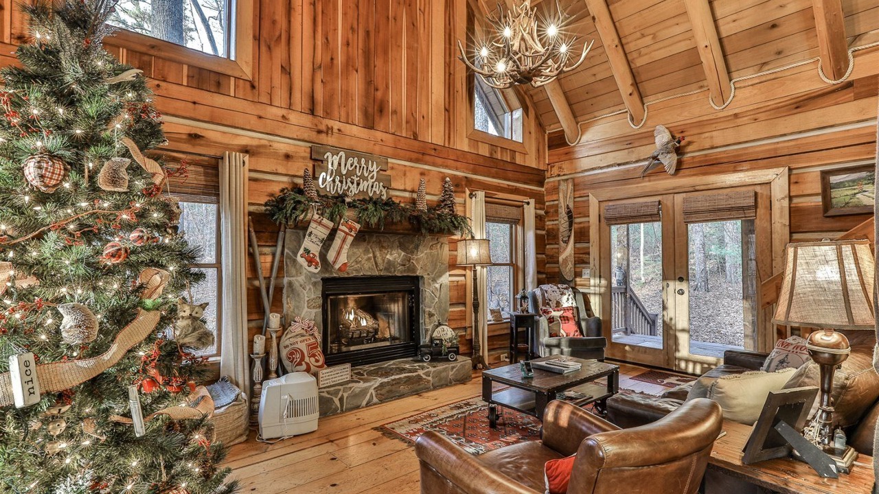 Photo of Outdoor in Cherry Log