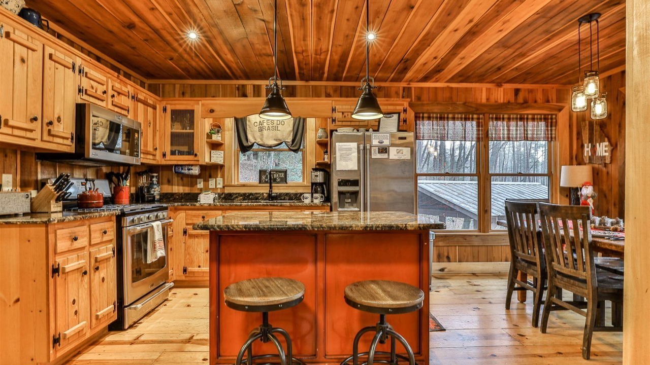 Photo of Others in Cherry Log