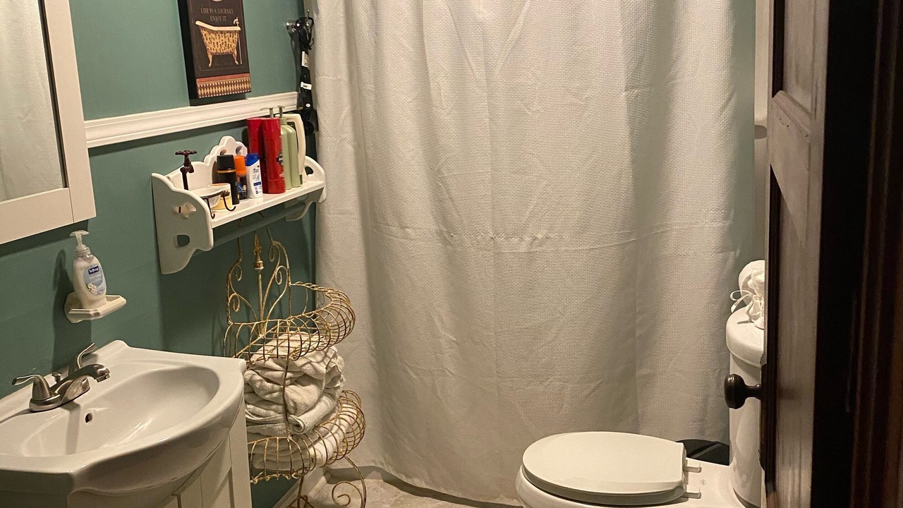 Photo of Bathroom in Oark