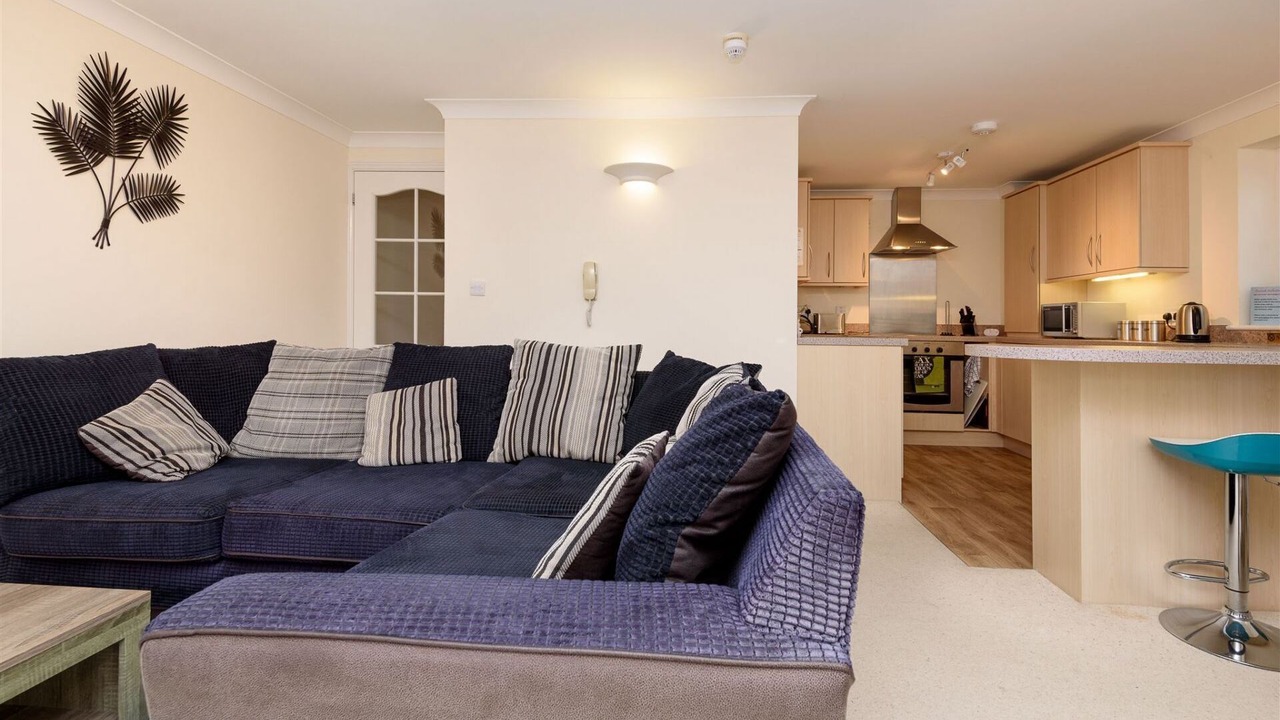 Photo of Livingroom in Looe