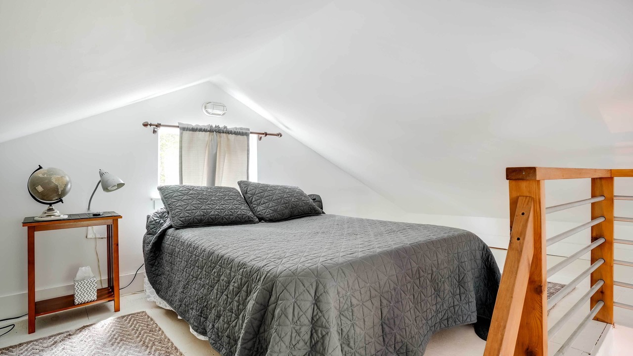 Photo of Bedroom in St. Elmo Improvement League