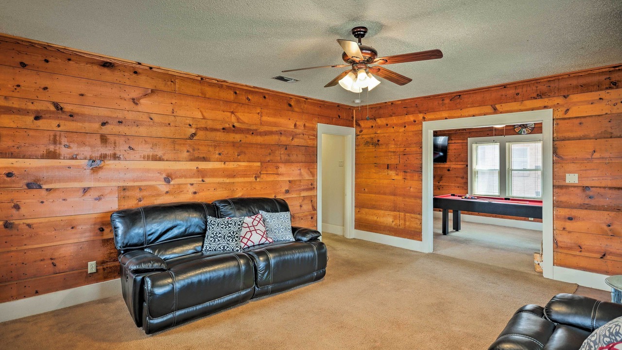 Photo of Livingroom in North Overton