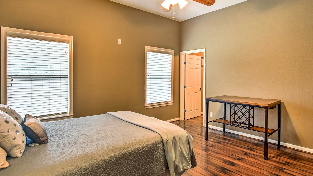 Photo of Bedroom in Marshall