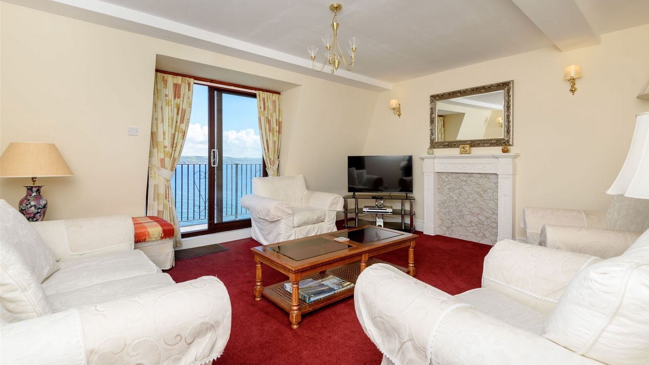 Photo of Livingroom in West Looe
