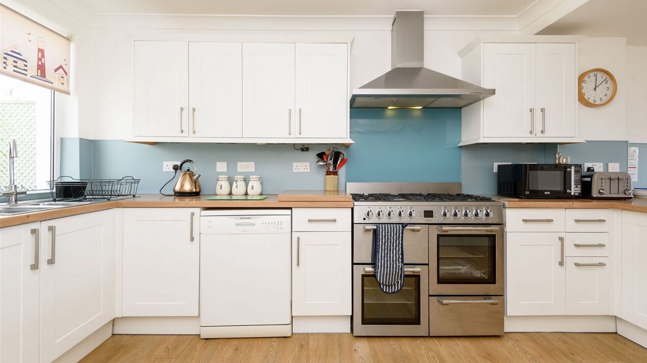 Photo of Kitchen in West Looe