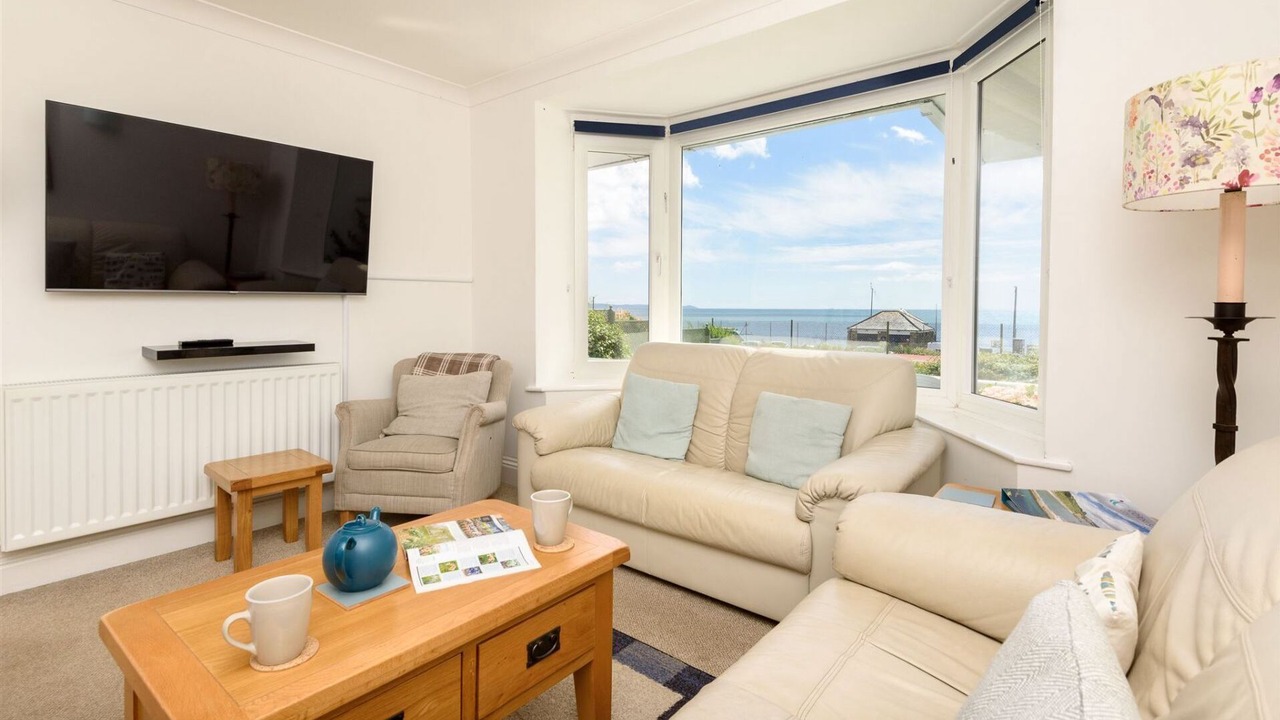 Photo of Livingroom in West Looe