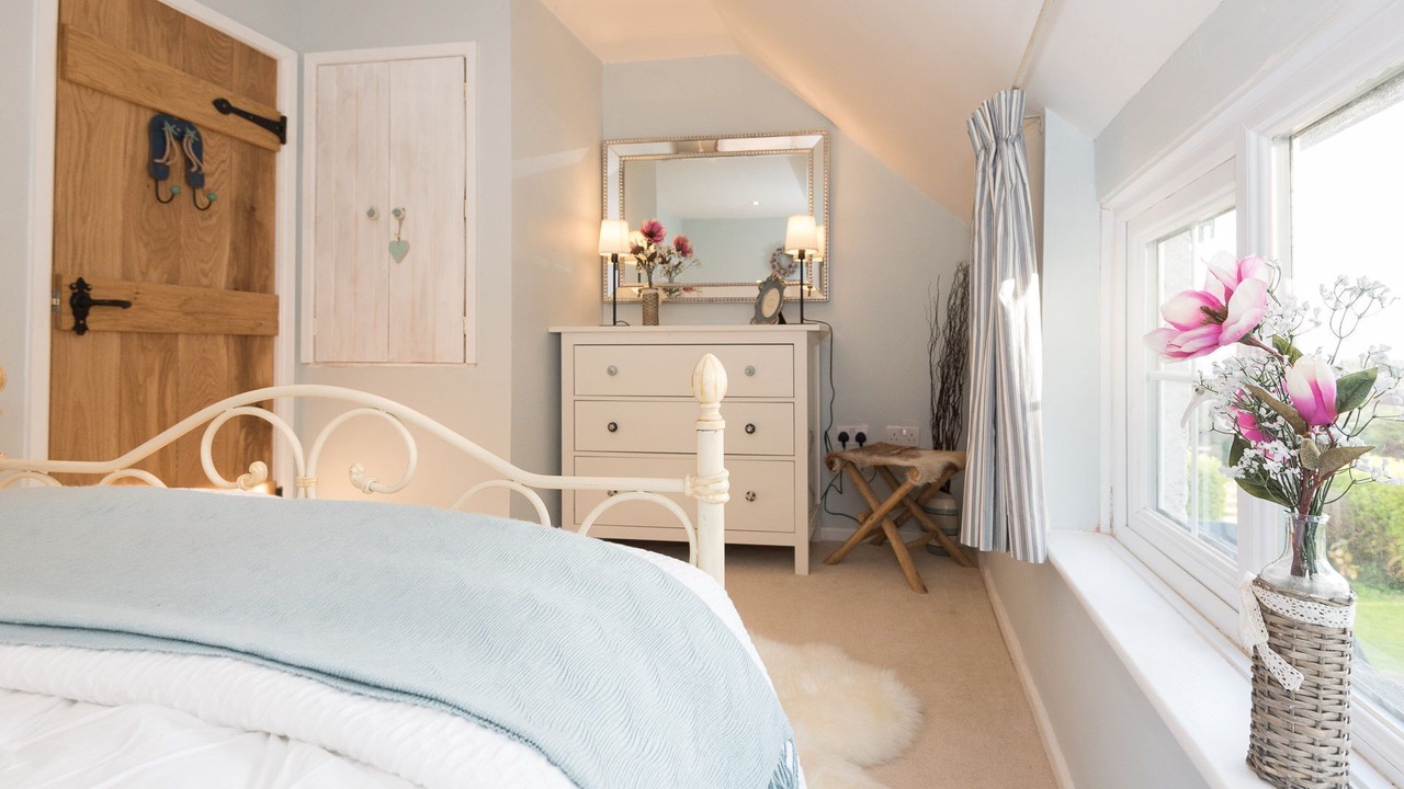 Photo of Bedroom in Looe