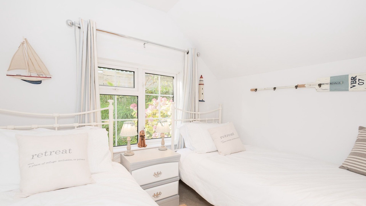 Photo of Bedroom in Looe