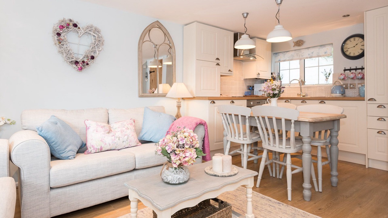 Photo of Livingroom in Looe