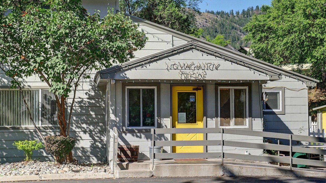 Photo of Others in Twisp