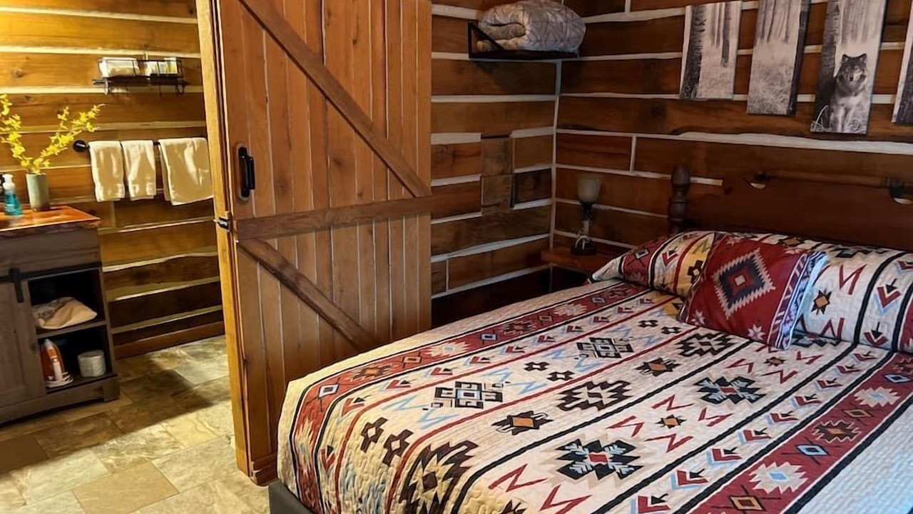 Photo of Bedroom in Anna