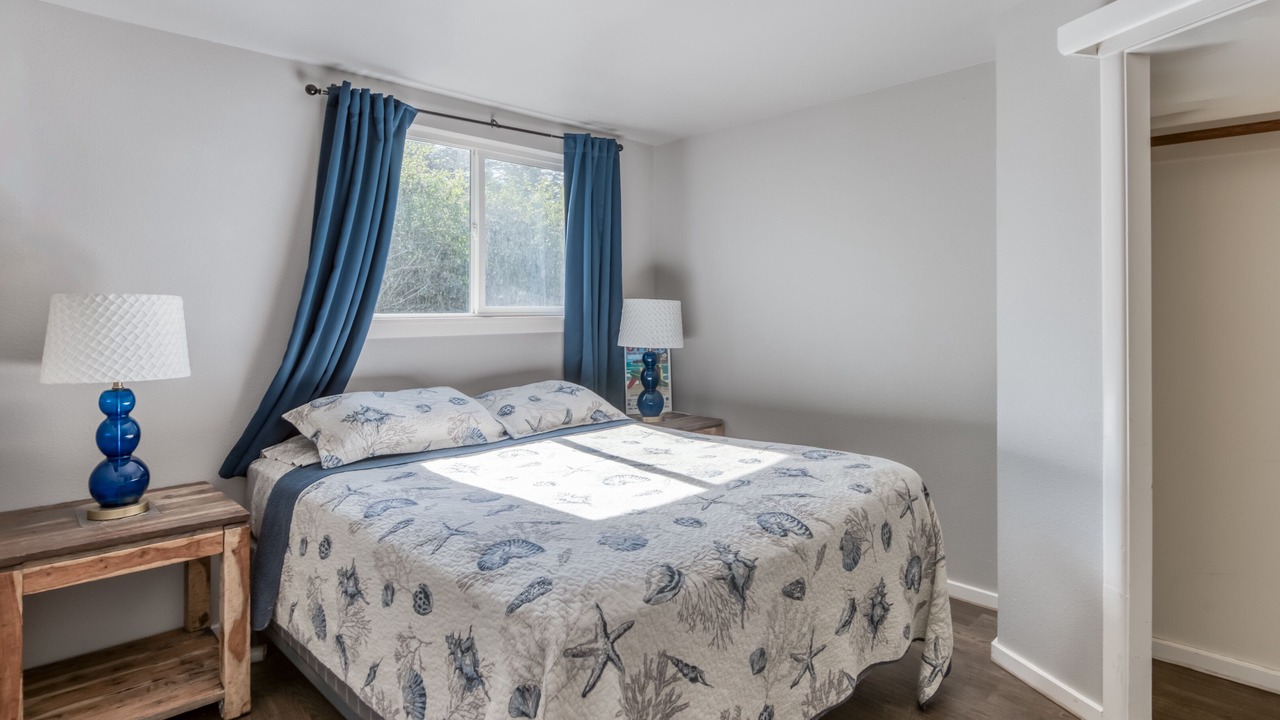 Photo of Bedroom in Otter Rock