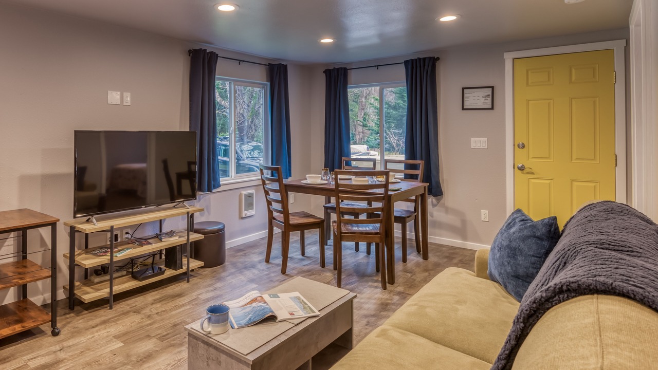 Photo of Livingroom in Otter Rock