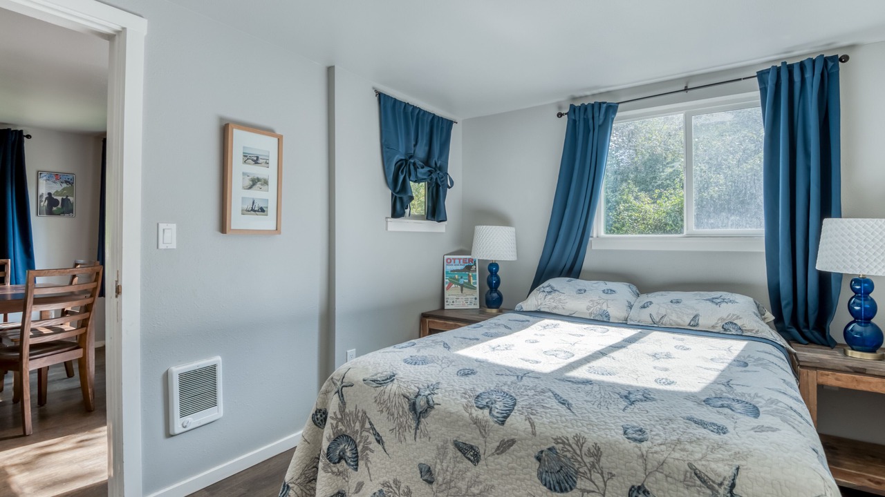 Photo of Bedroom in Otter Rock