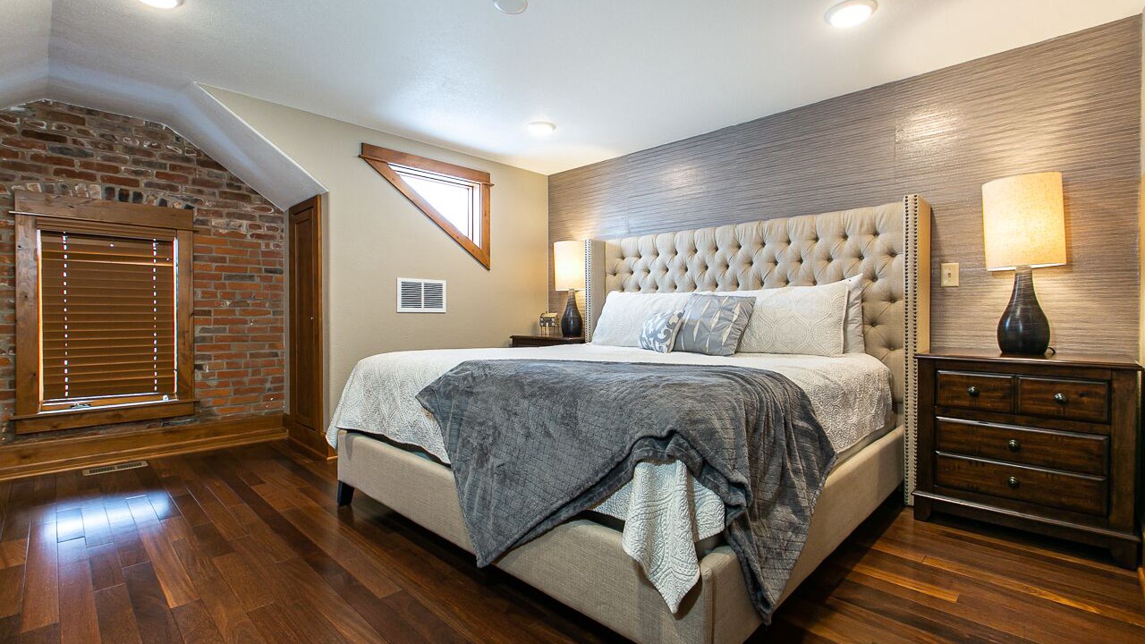 Photo of Bedroom in Dubuque
