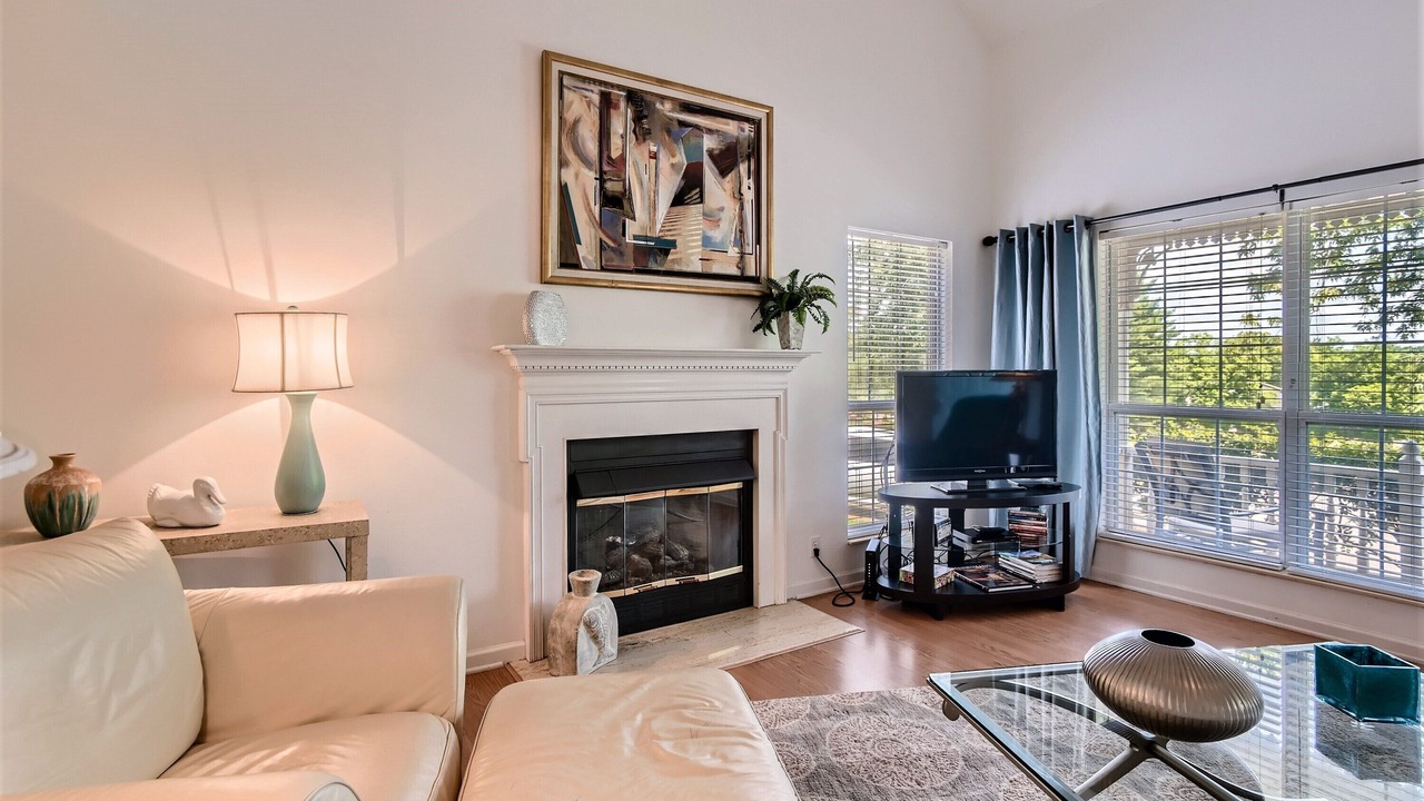 Photo of Livingroom in Windsor Green