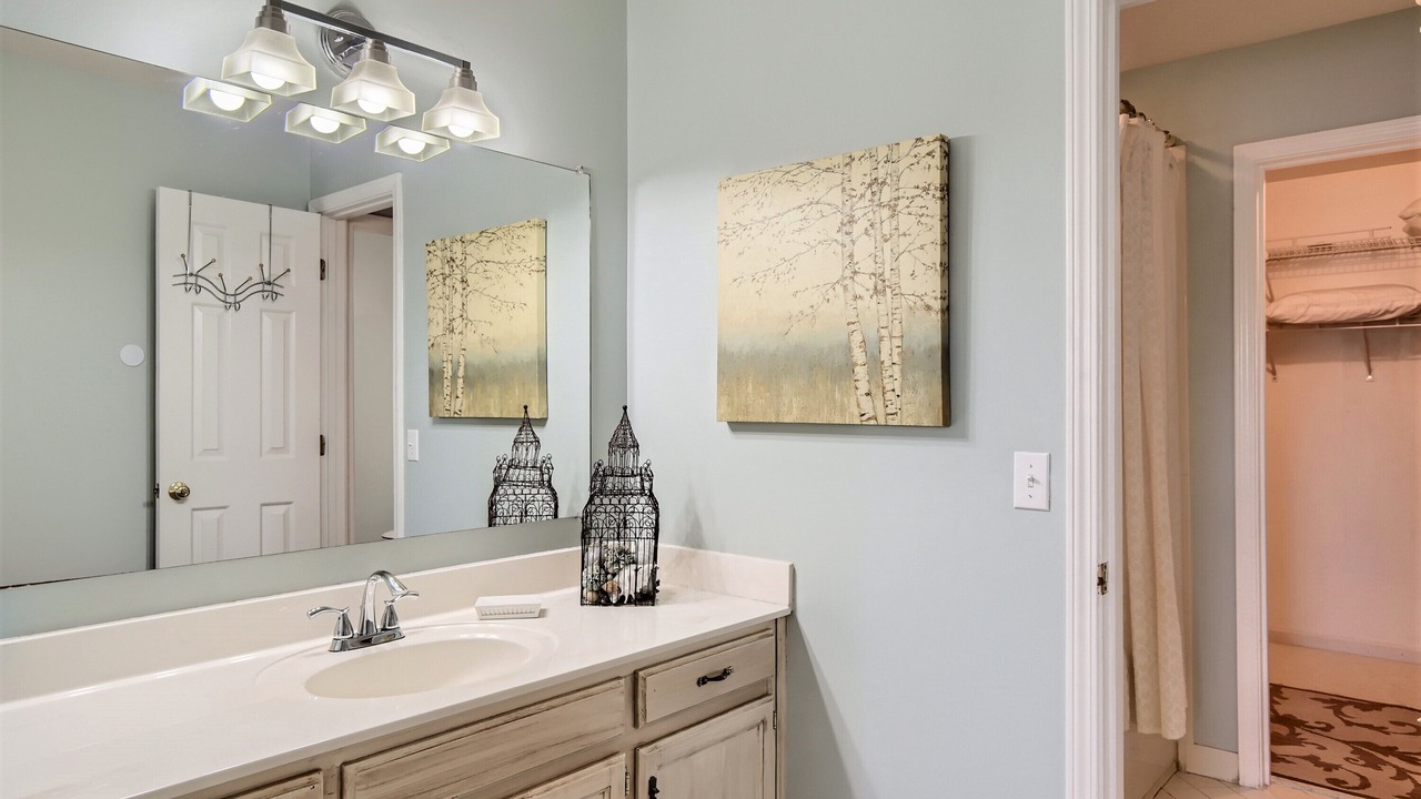 Photo of Bathroom in Windsor Green