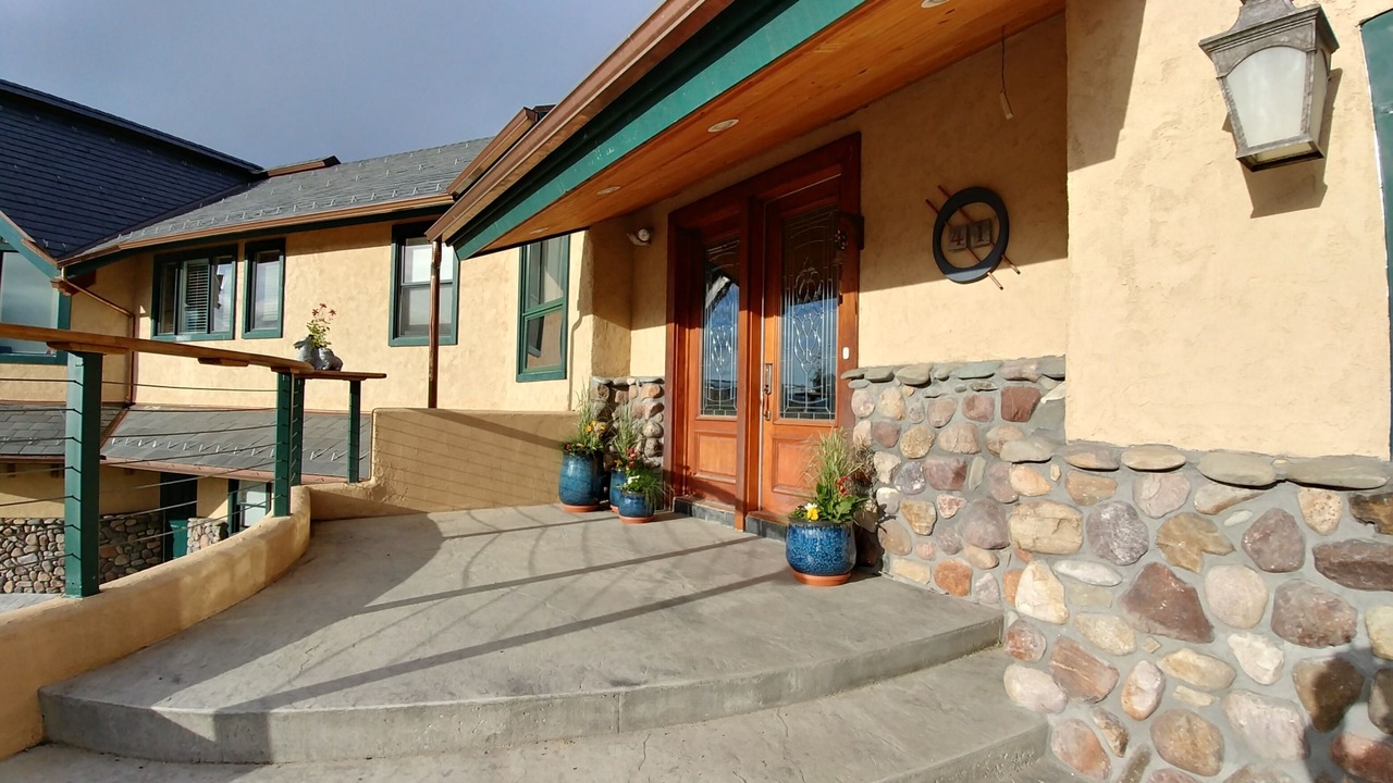 Photo of Outdoor in Salmon