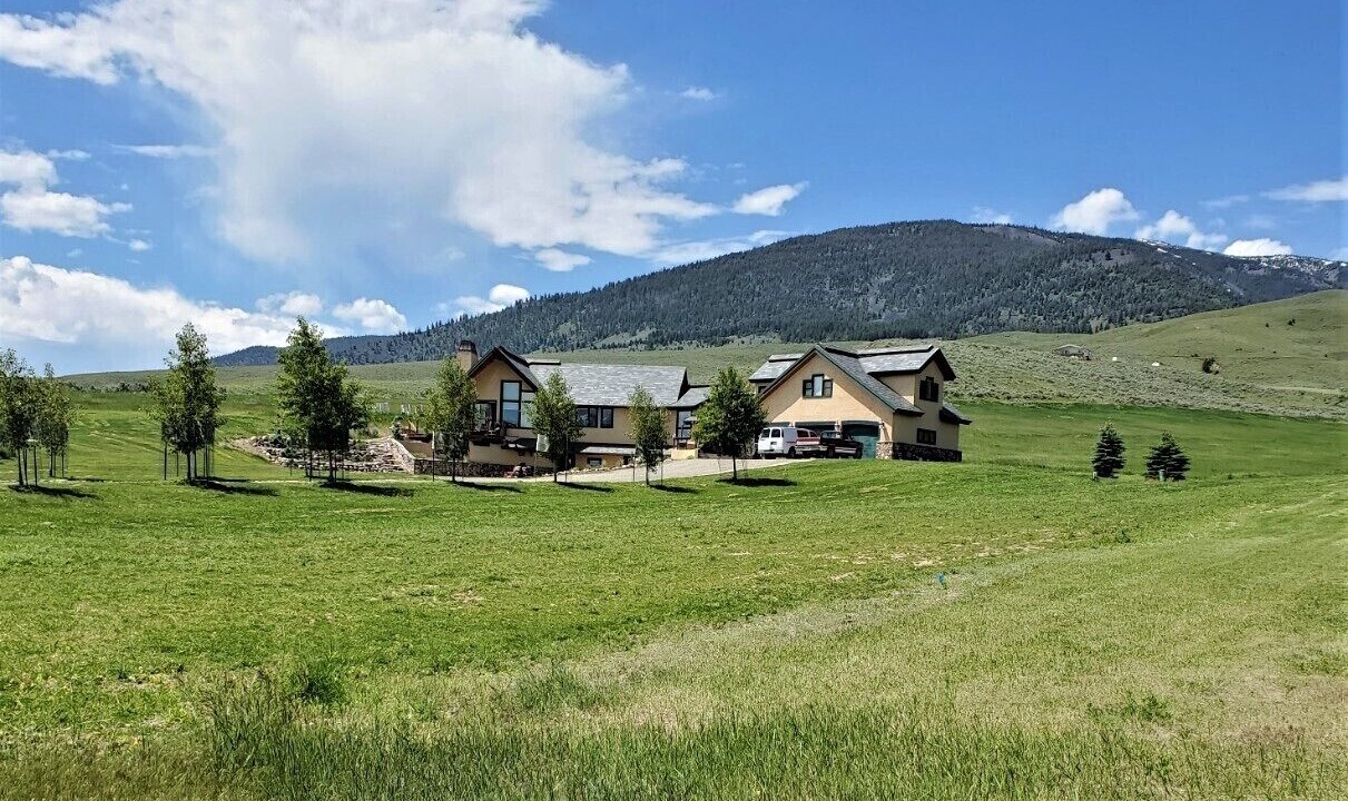 Photo of Others in Salmon