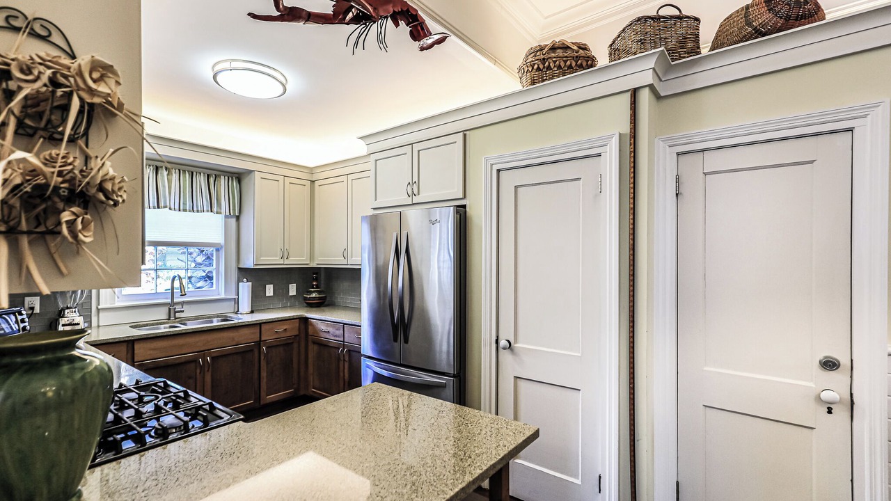 Photo of Kitchen in Beach Institute