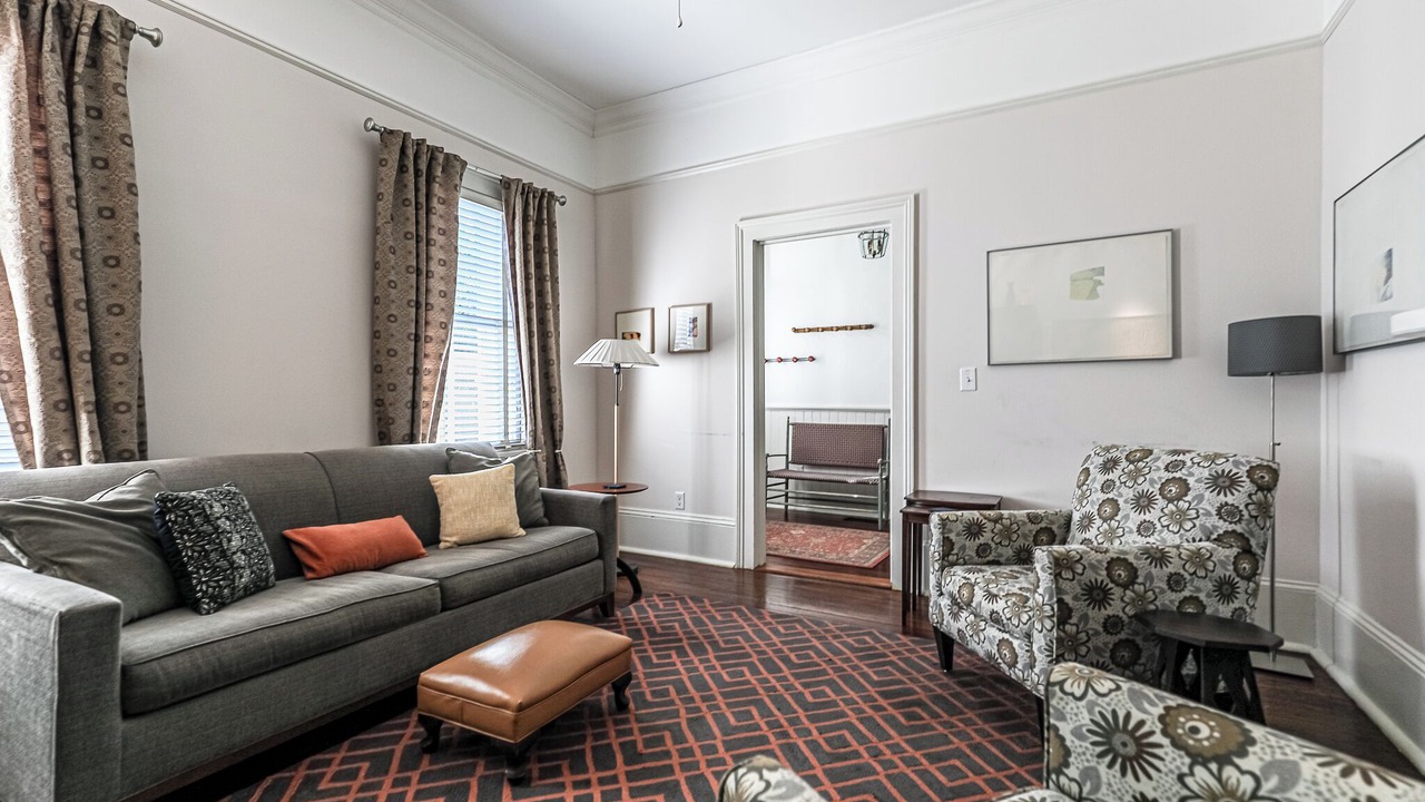 Photo of Livingroom in Beach Institute