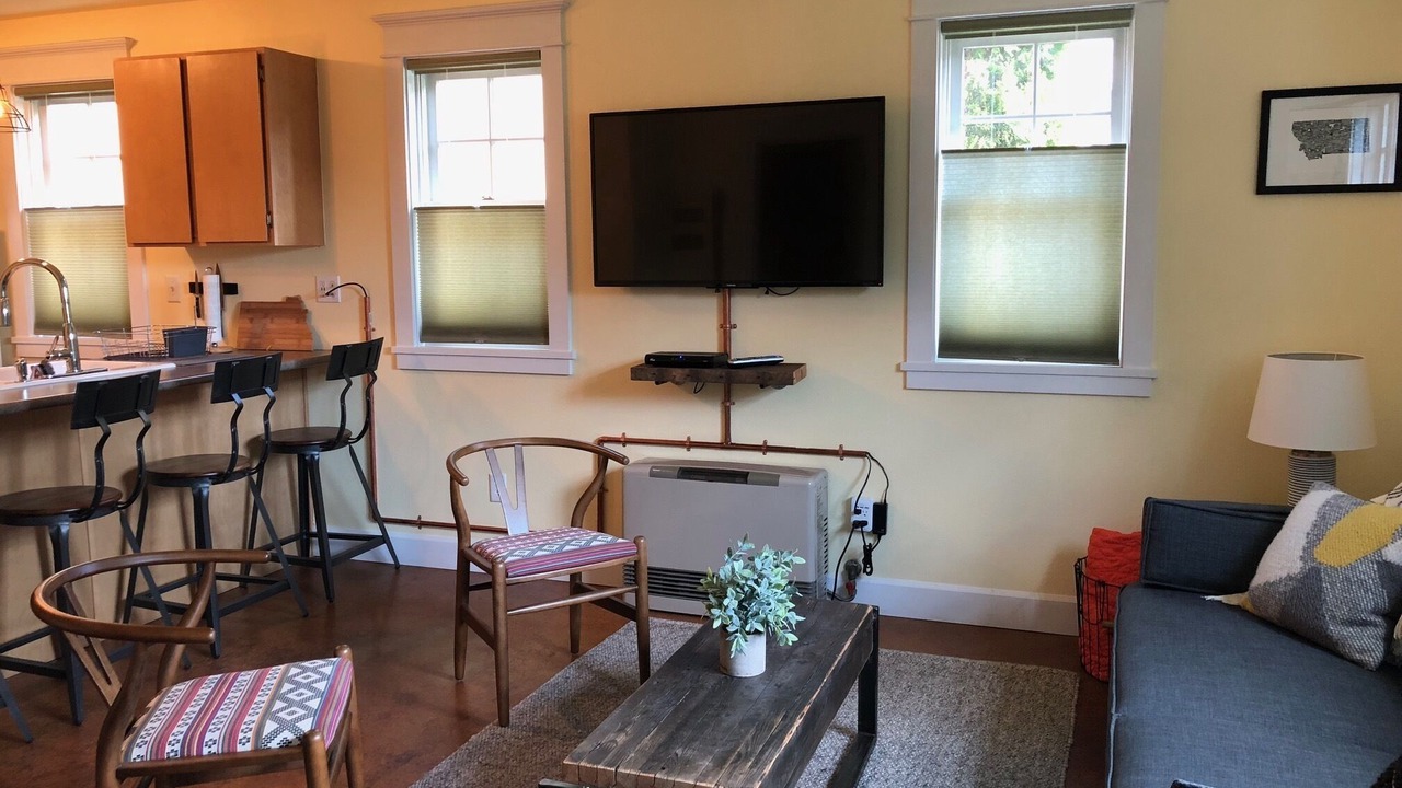 Photo of Livingroom in Heart of Missoula