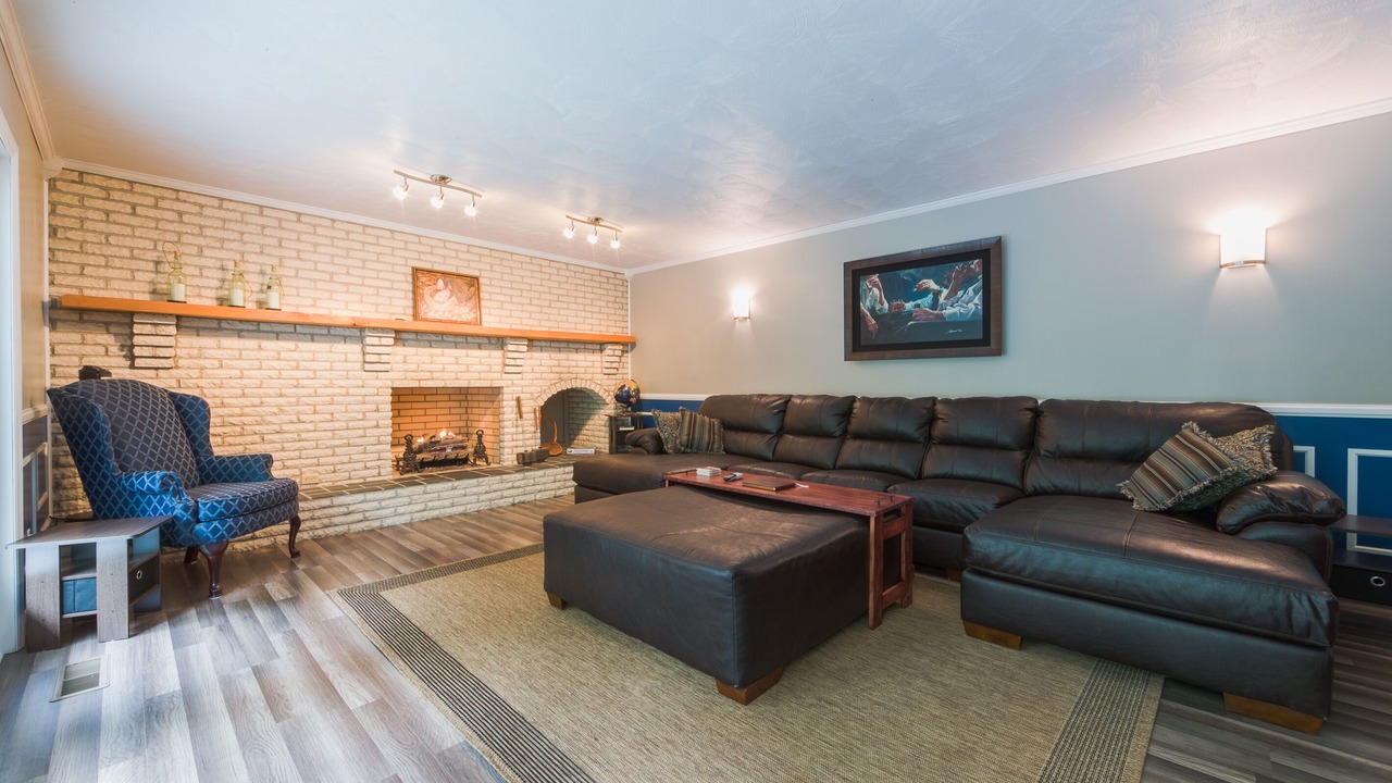 Photo of Livingroom in Ansted