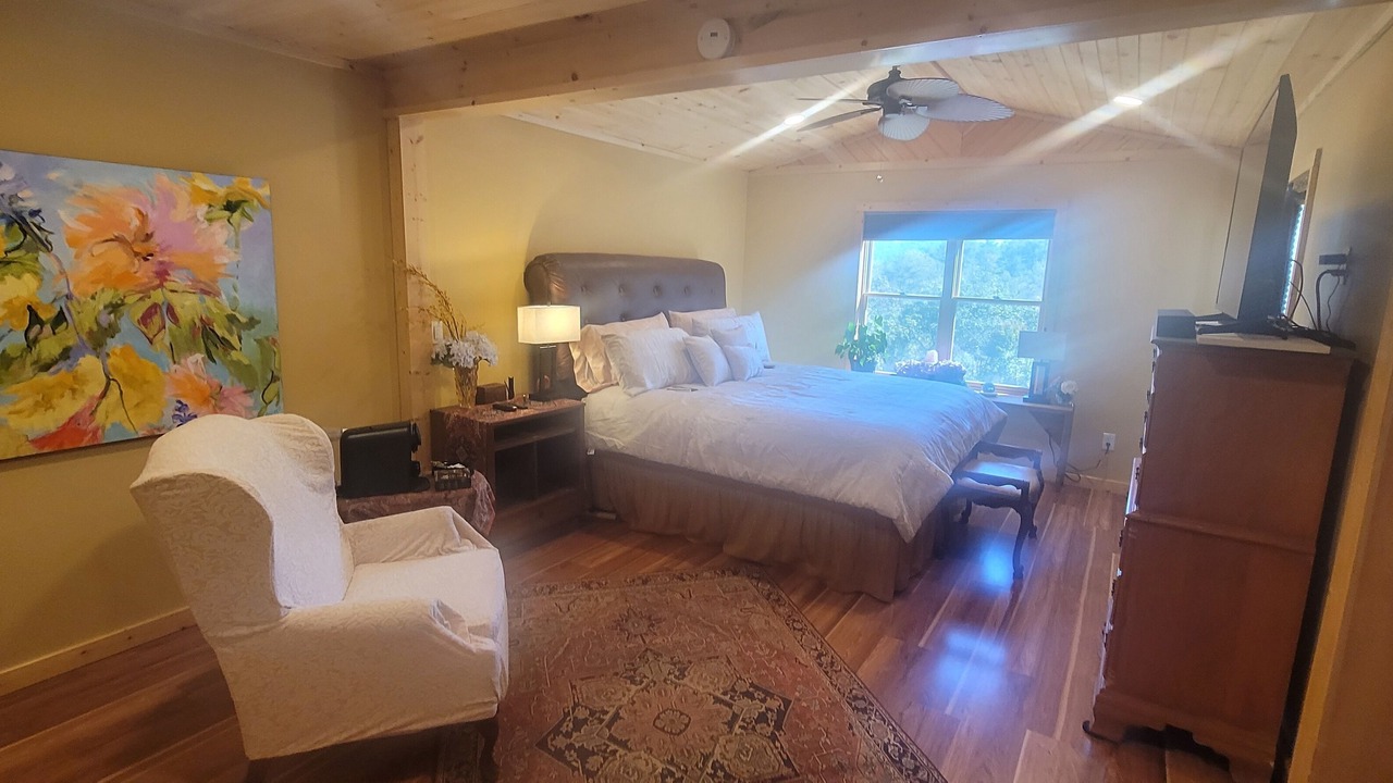 Photo of Bedroom in Asheville