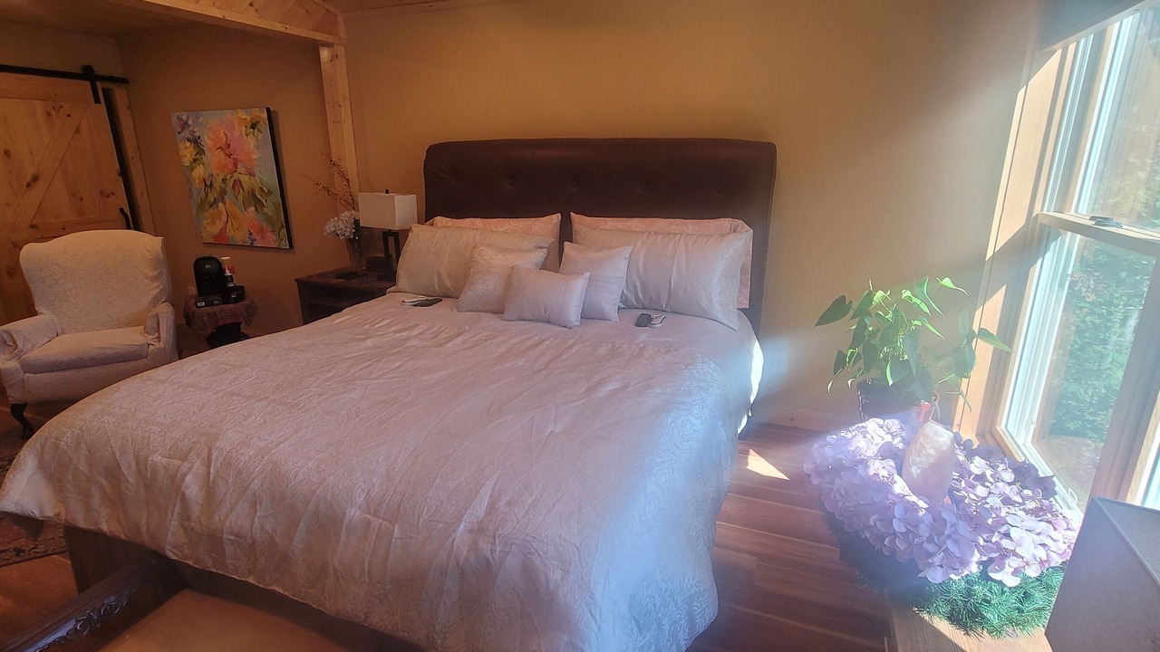 Photo of Bedroom in Asheville