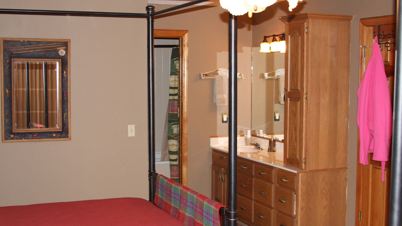 Photo of Bathroom in Sunrise Beach