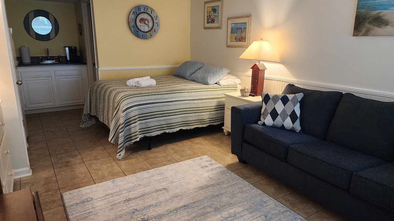 Photo of Livingroom in Atlantic Beach