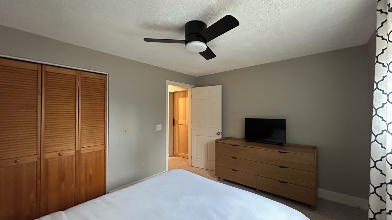 Photo of Bedroom in Hector