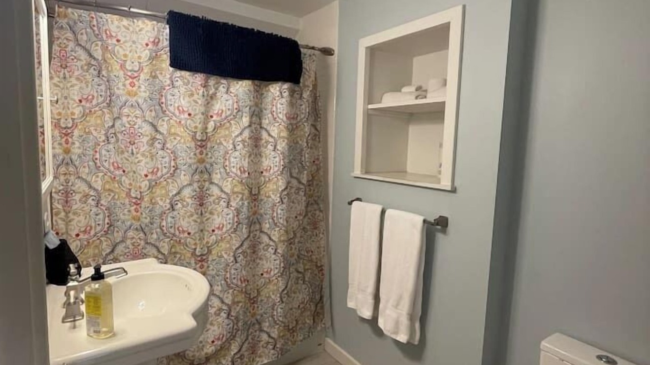 Photo of Bathroom in Valois