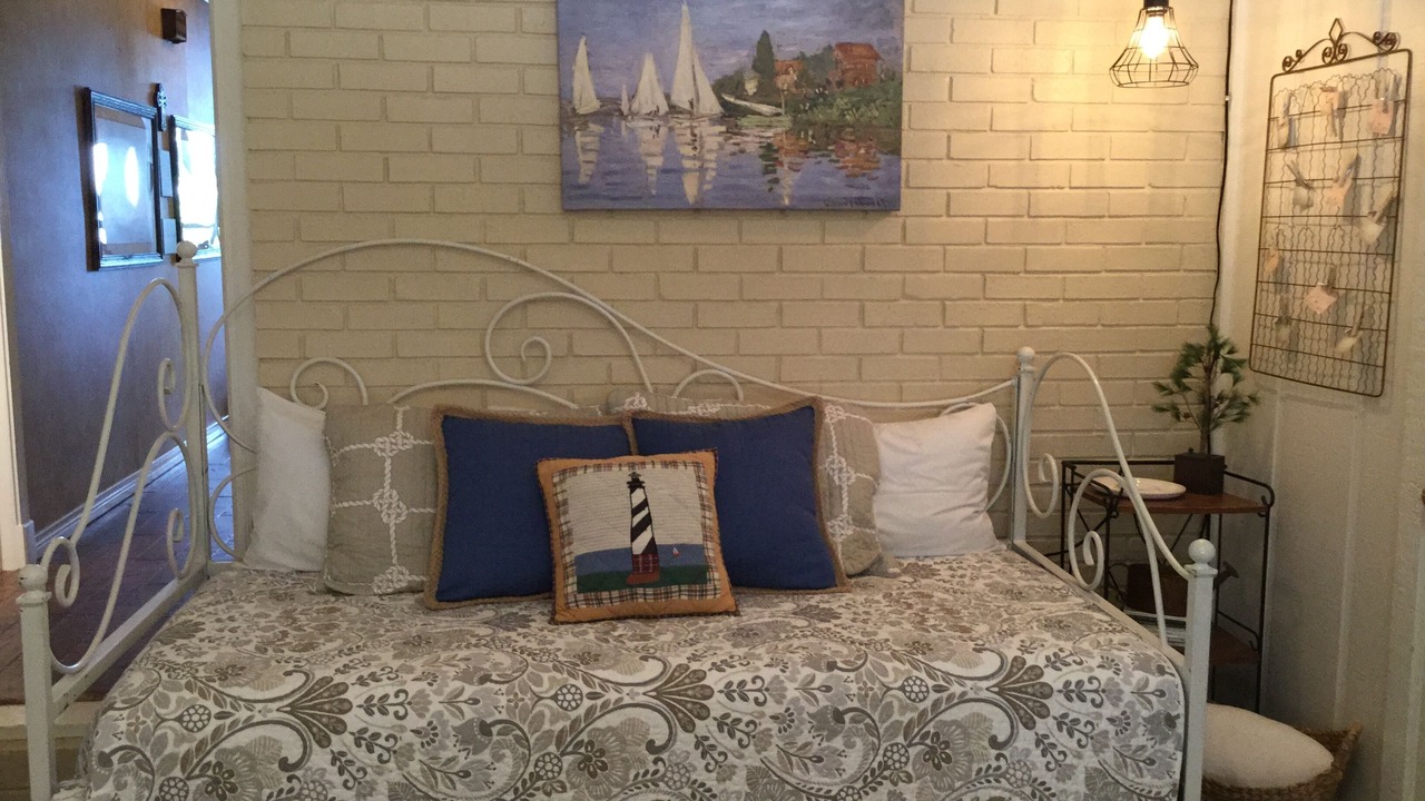 Photo of Bedroom in Tool