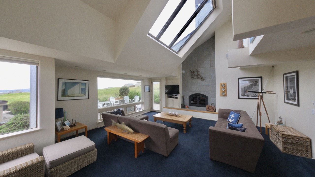 Photo of Bedroom in Bodega Bay