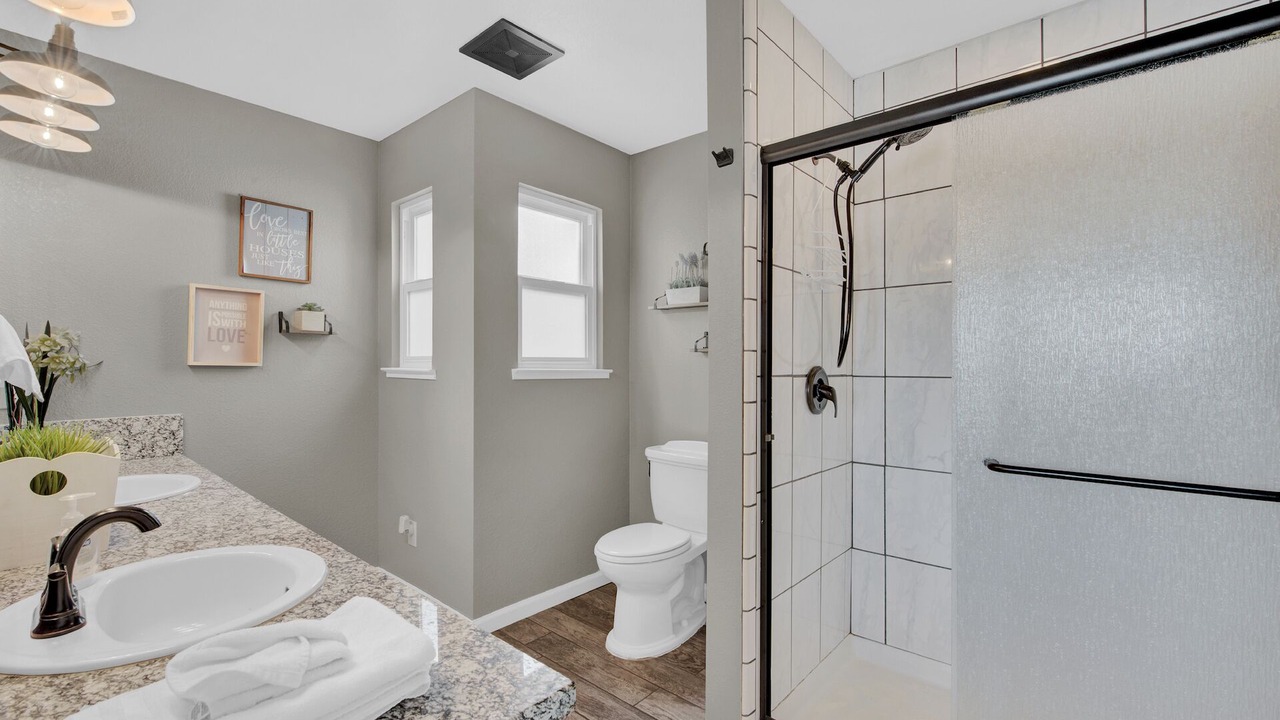 Photo of Bathroom in Discovery Bay
