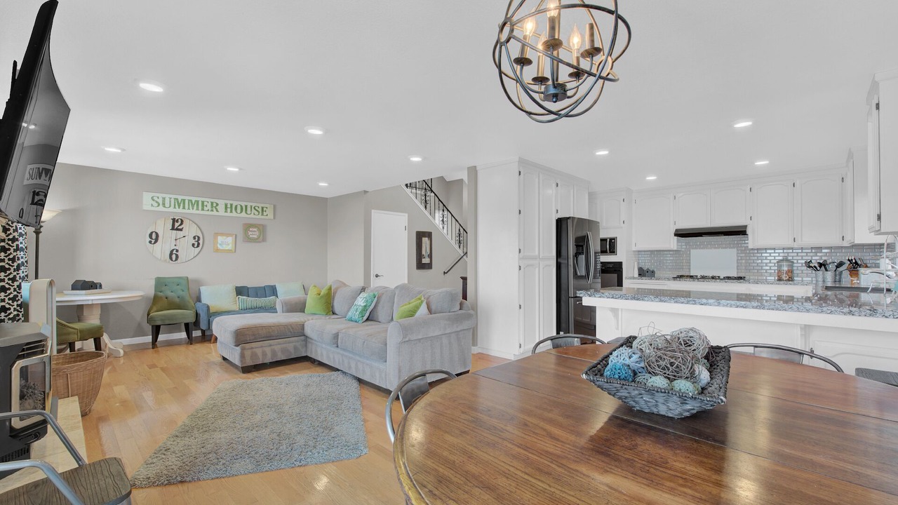 Photo of Livingroom in Discovery Bay