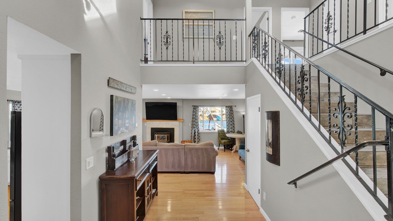 Photo of Livingroom in Discovery Bay