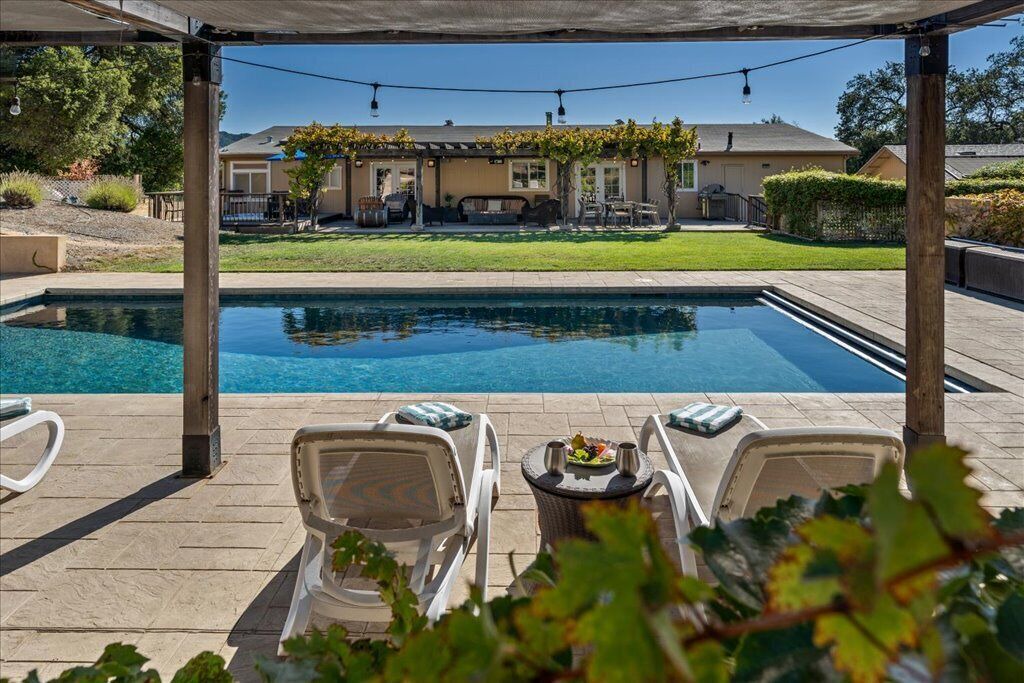 Photo of Outdoor in Cloverdale