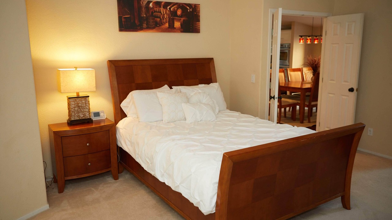 Photo of Bedroom in Cloverdale