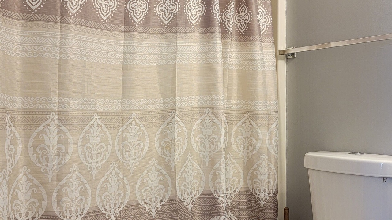 Photo of Bathroom in Peletier