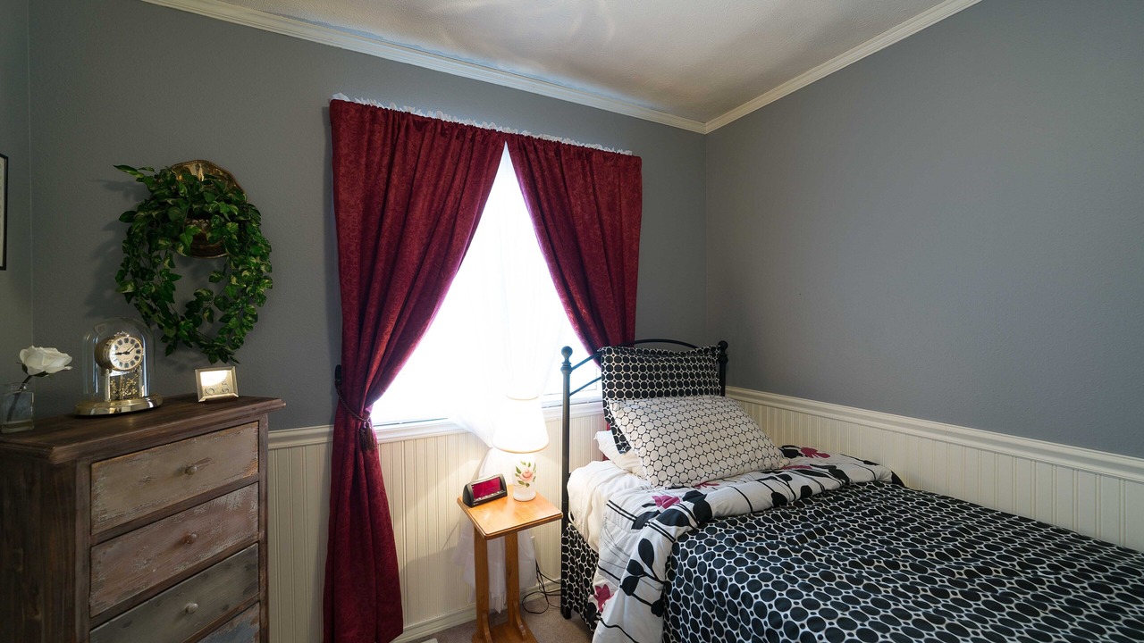 Photo of Bedroom in Omaha